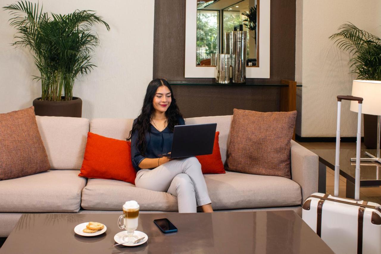 Hotel Guadalajara Plaza Expo Εξωτερικό φωτογραφία