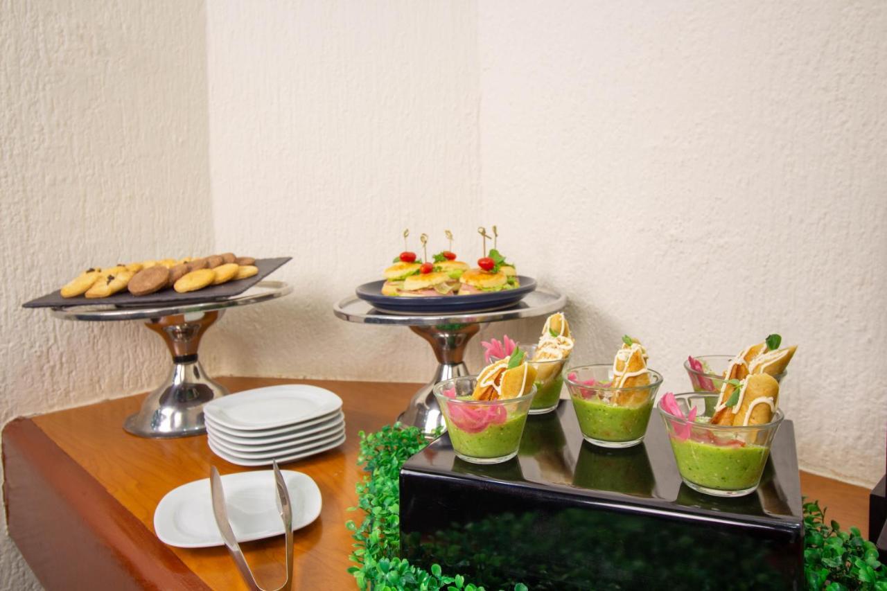 Hotel Guadalajara Plaza Expo Εξωτερικό φωτογραφία