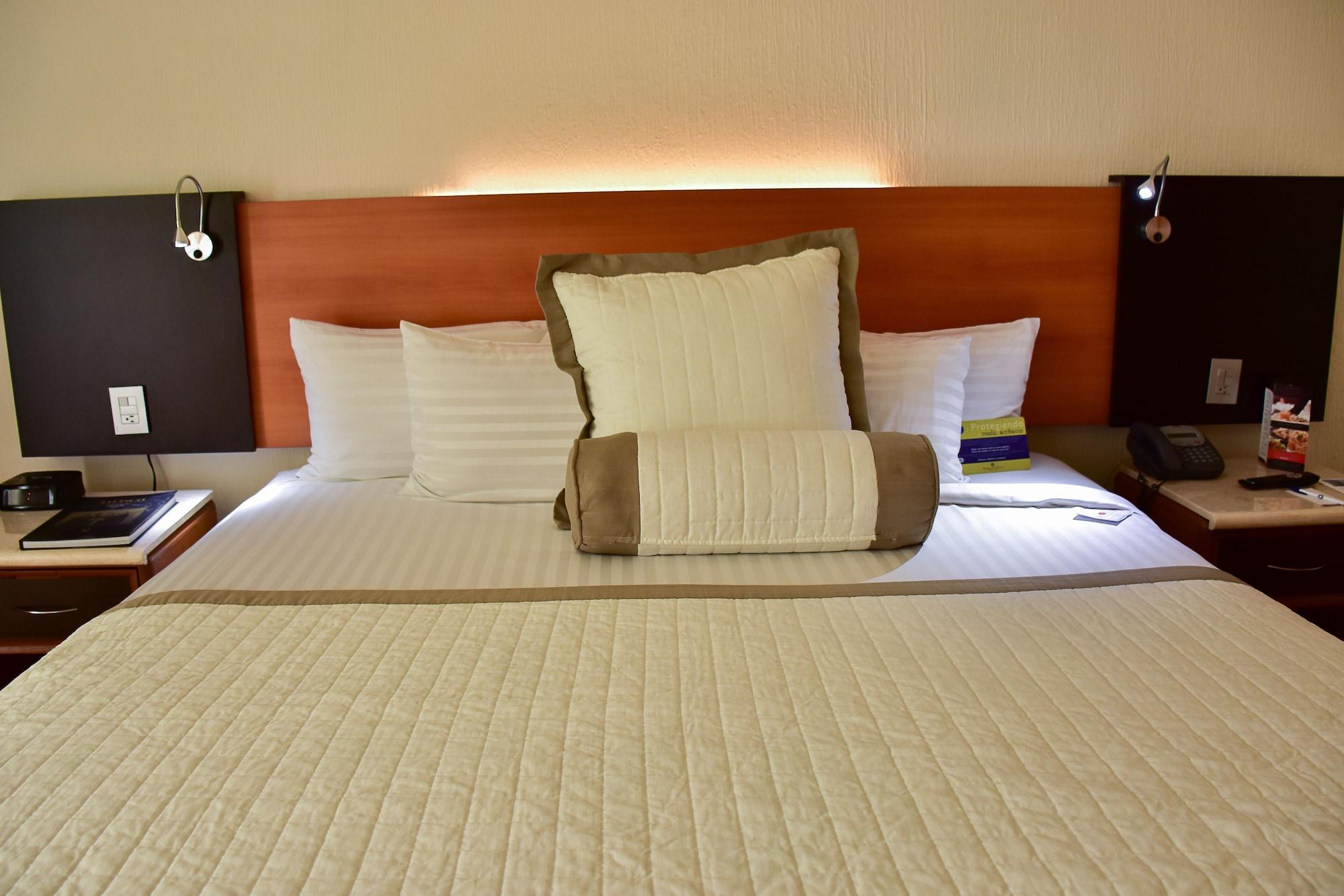 Hotel Guadalajara Plaza Expo Εξωτερικό φωτογραφία