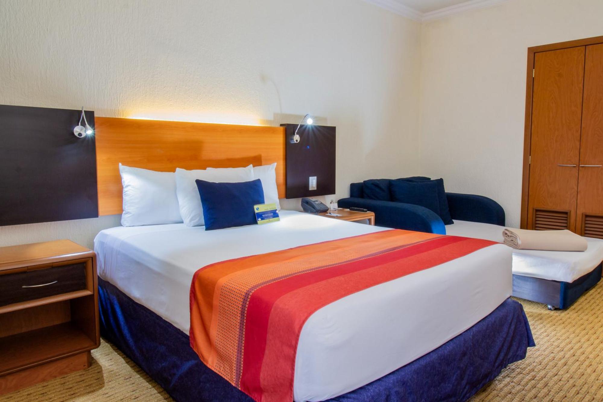 Hotel Guadalajara Plaza Expo Εξωτερικό φωτογραφία