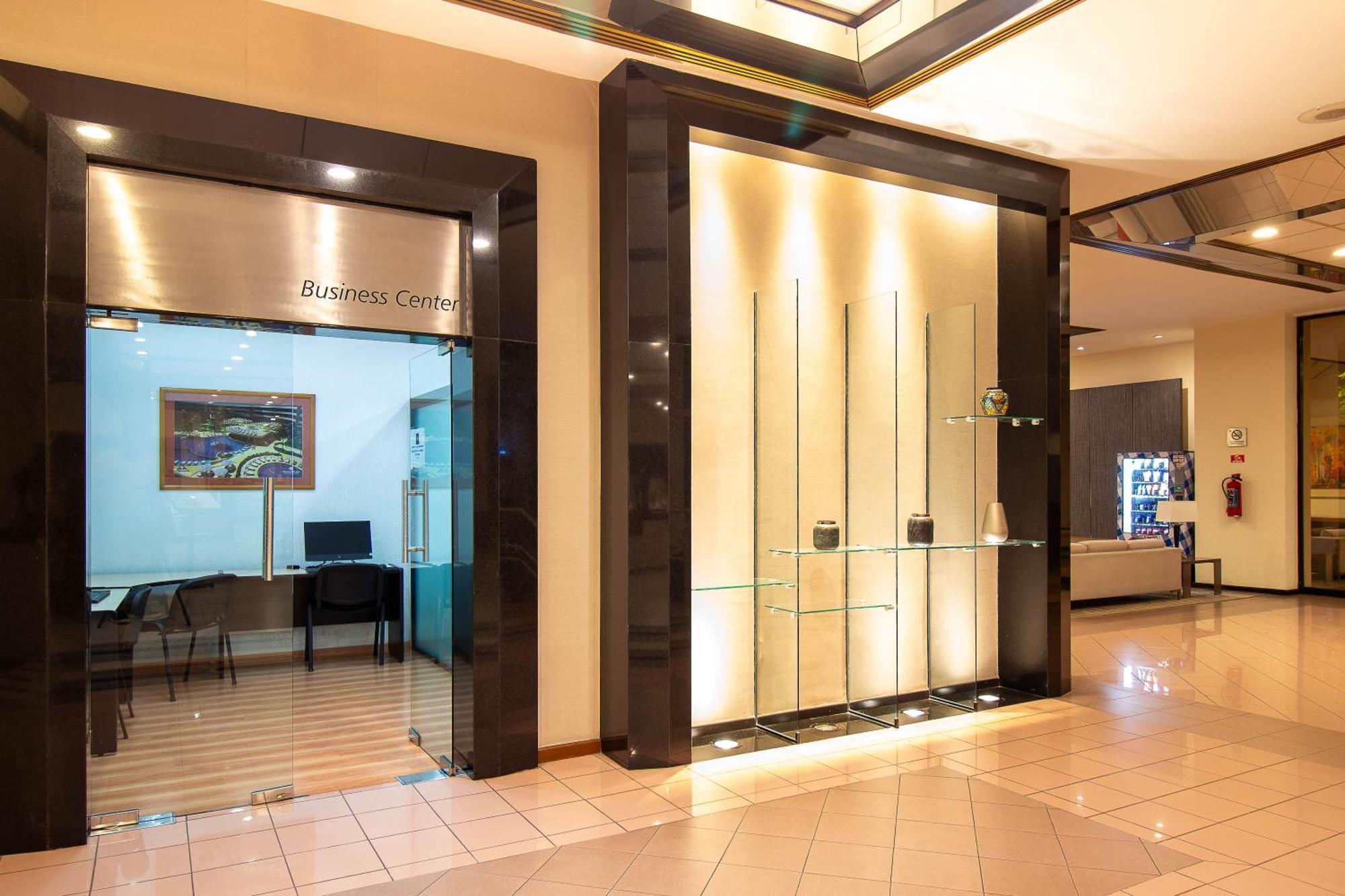 Hotel Guadalajara Plaza Expo Εξωτερικό φωτογραφία