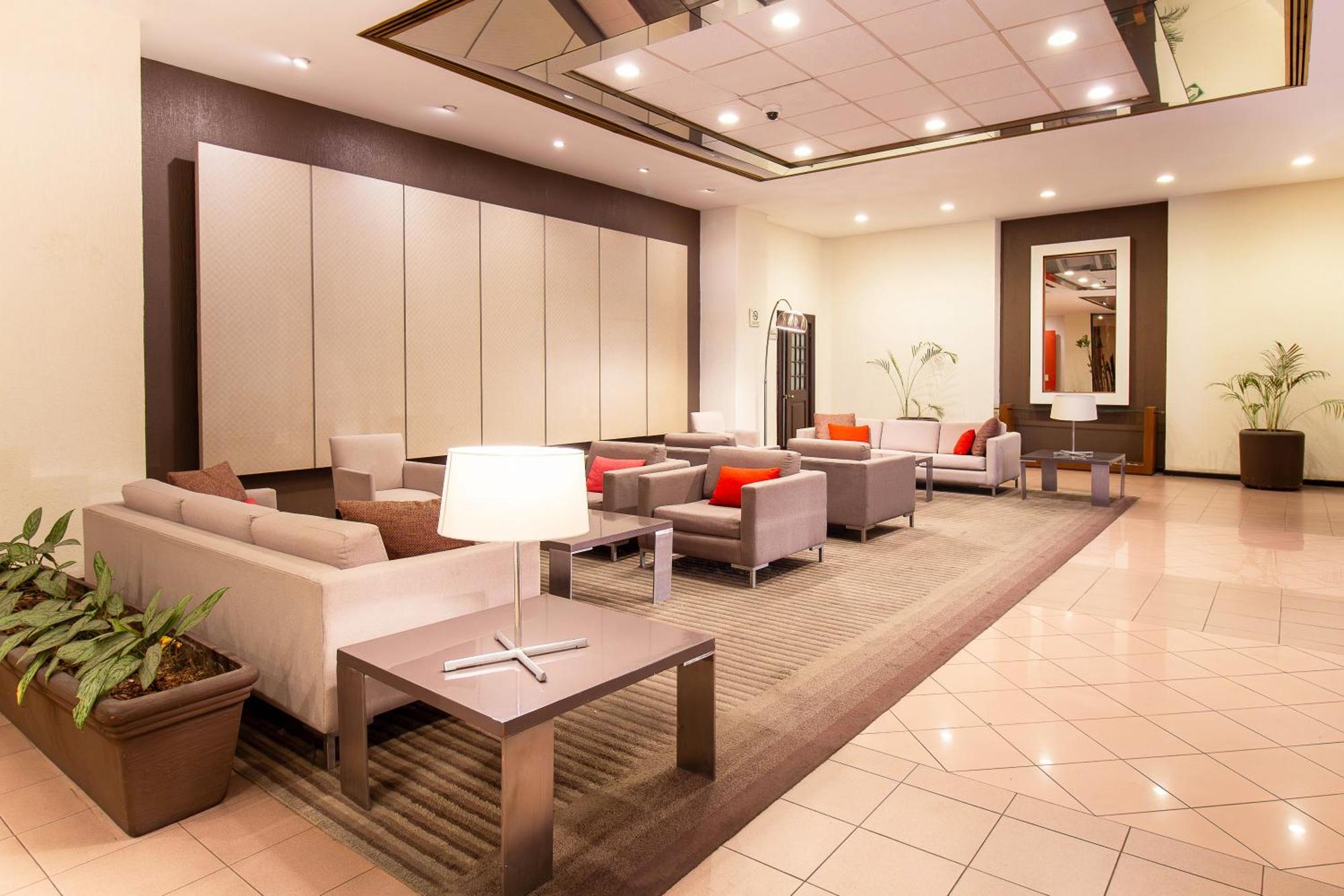 Hotel Guadalajara Plaza Expo Εξωτερικό φωτογραφία