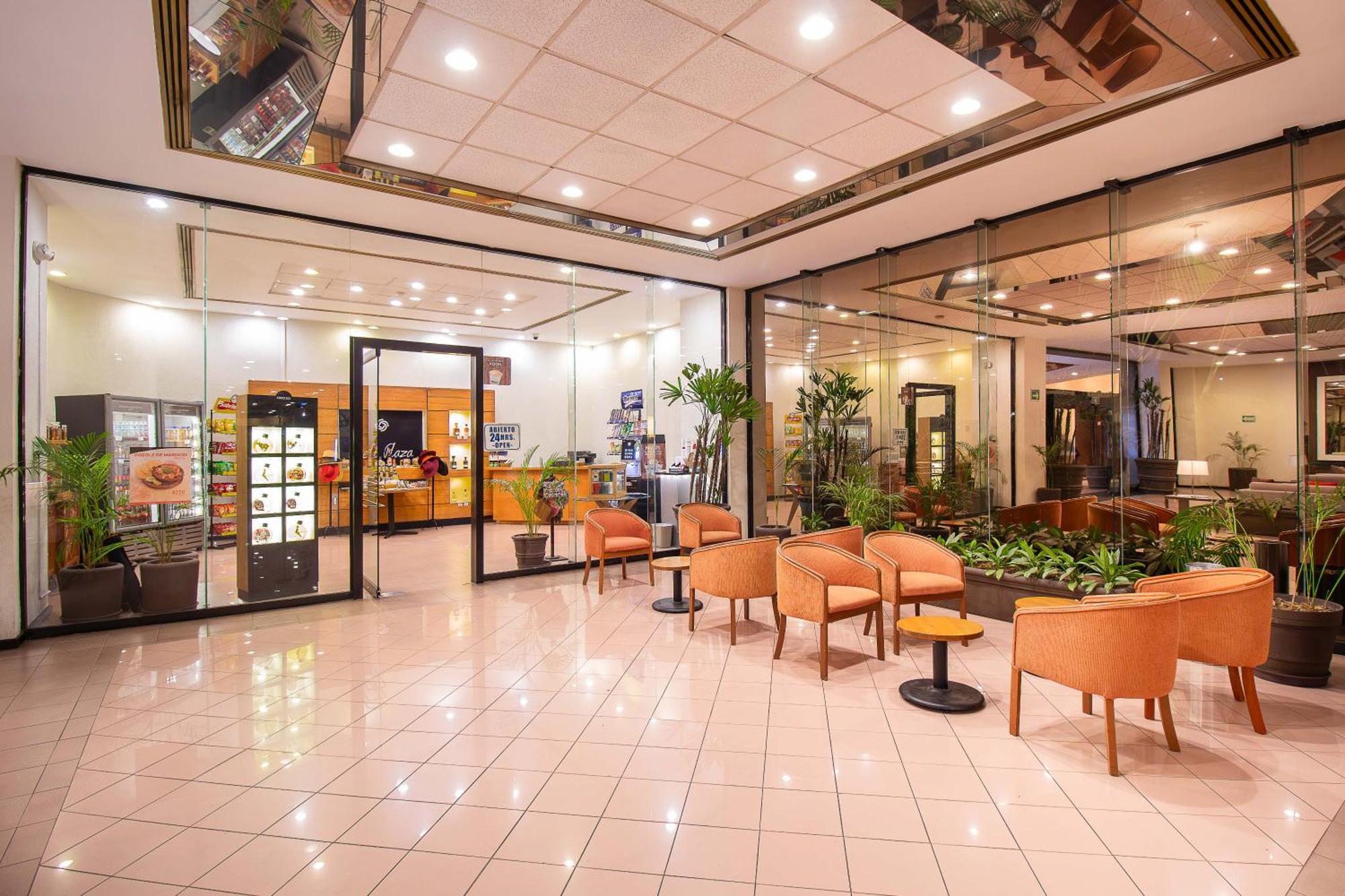 Hotel Guadalajara Plaza Expo Εξωτερικό φωτογραφία