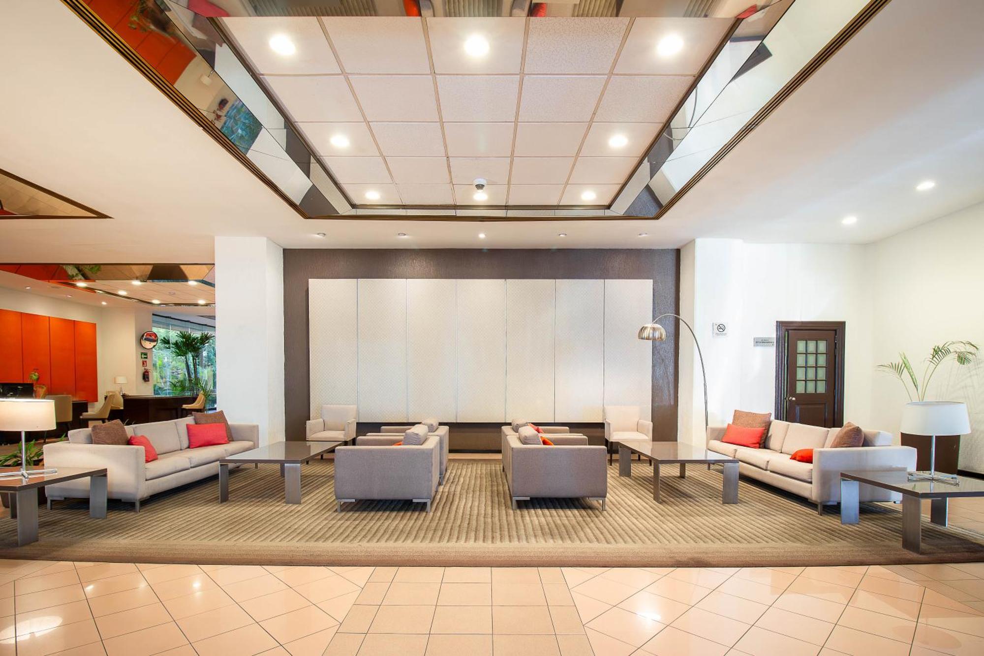 Hotel Guadalajara Plaza Expo Εξωτερικό φωτογραφία